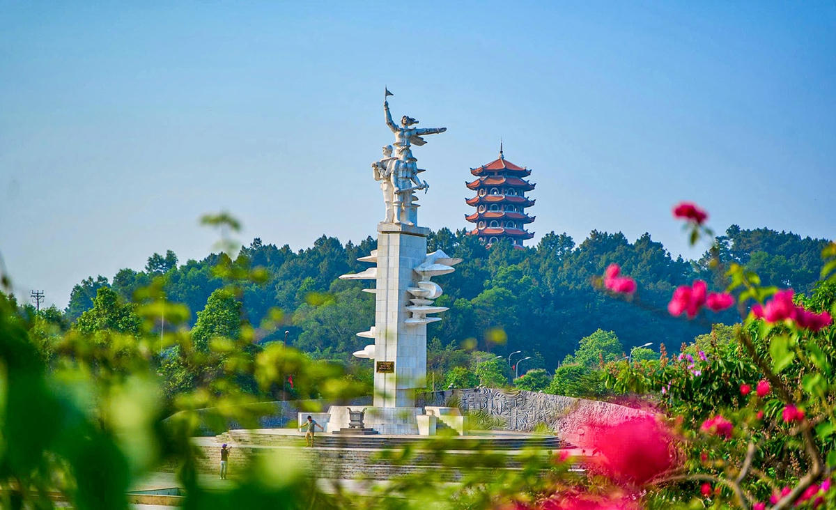 HÀ NỘI – QUẢNG BÌNH – QUẢNG TRỊ – QUẢNG BÌNH – HÀ NỘI